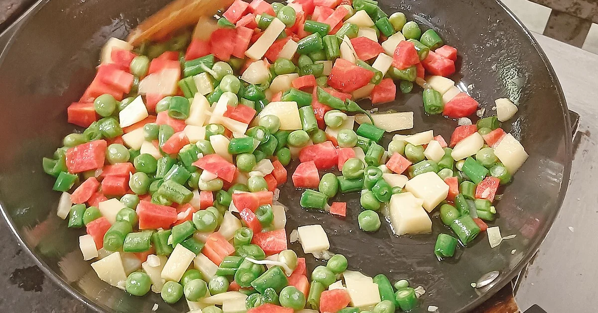 Pre preparation for mix veg soup